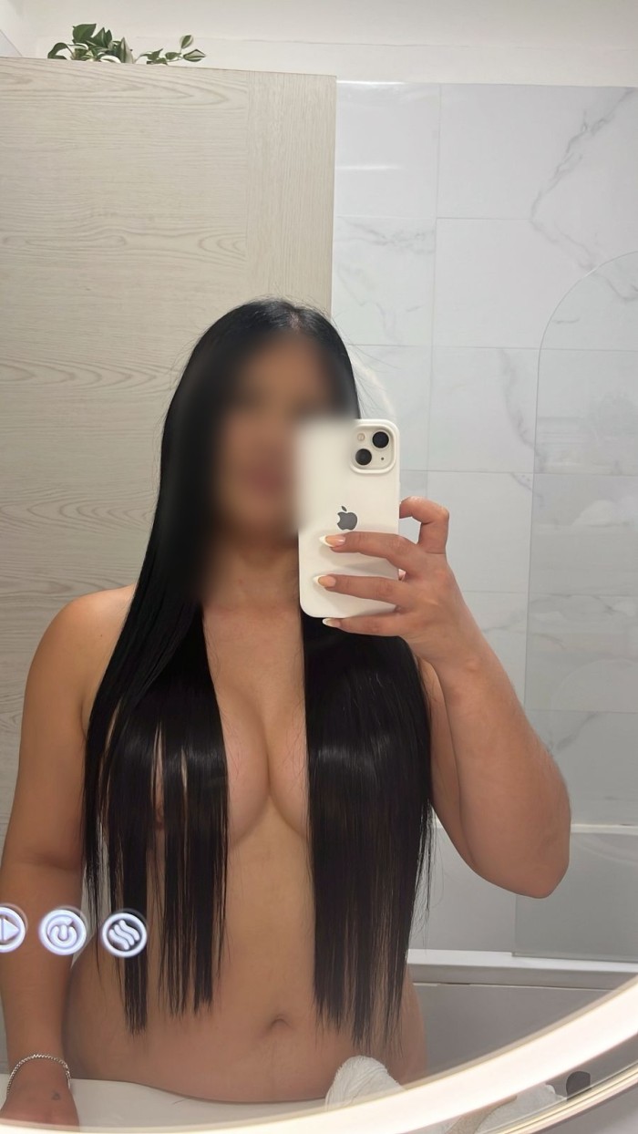 SOLO SALIDAS CACHONDA FIESTERA UNICA NOVEDAD VIP