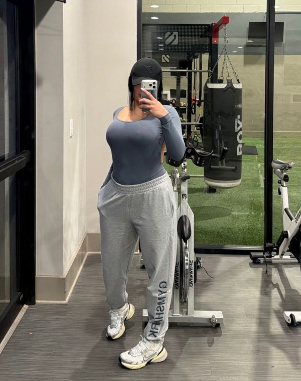 TE LA COMO ENTERA A TOPE