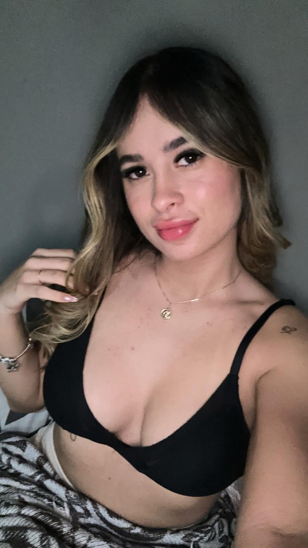 645731809 Helen tu único y divertido deleite