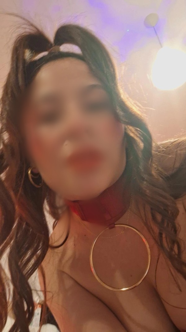 KATALINA DISPONIBLE PARA DARTE MUCHO PLACER FIRSTERA A TOPE