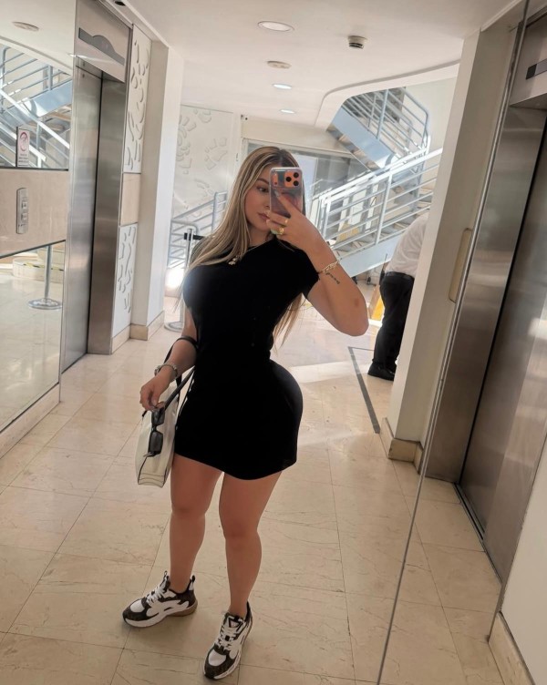 CACHONDA RECIÉN LLEGADA SIN LÍMITES