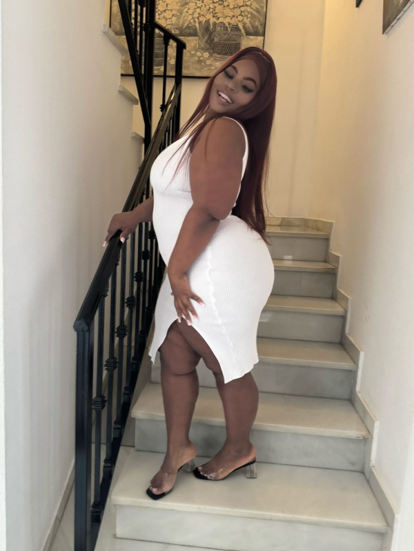 RUBI COLOMBIANA!! JOVENCITA CARIÑOSA MORBOSA CACHONDA LA CALA DE MIJAS