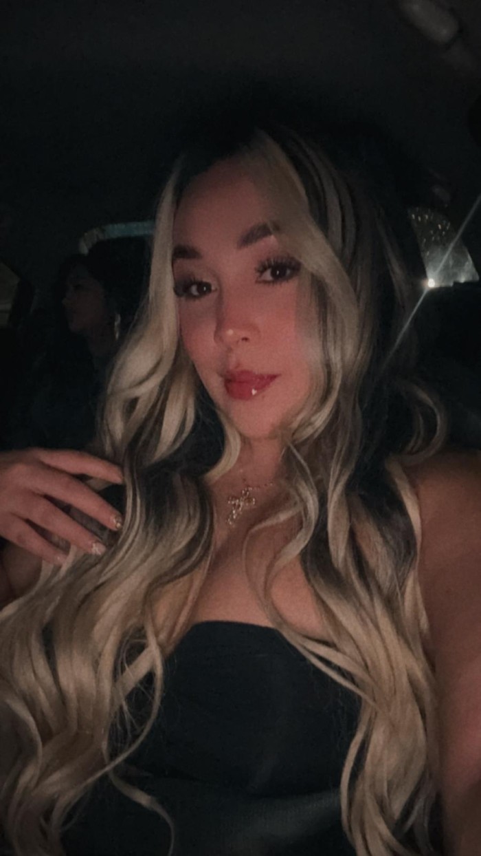 DULCE, DISPUESTA Y MUCHO MAS EN VIA JULIA