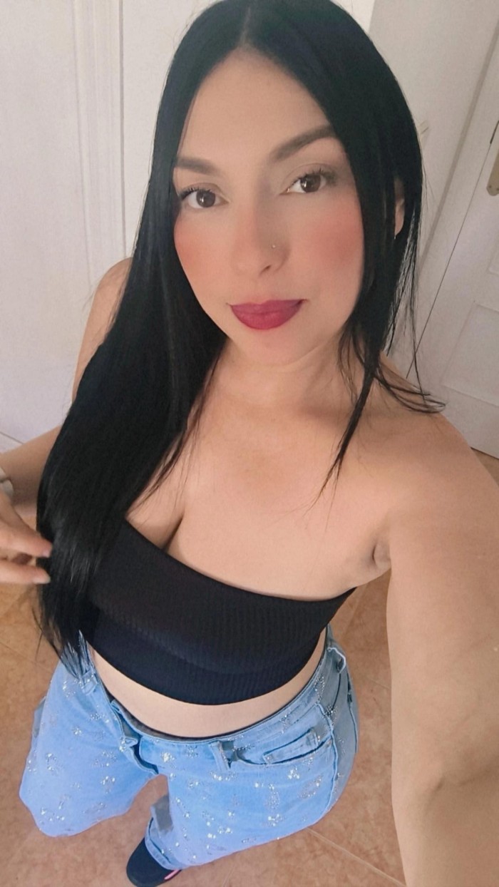 COMPLACIENTE SENSUAL ARDIENTE BOMBA DE SEXO