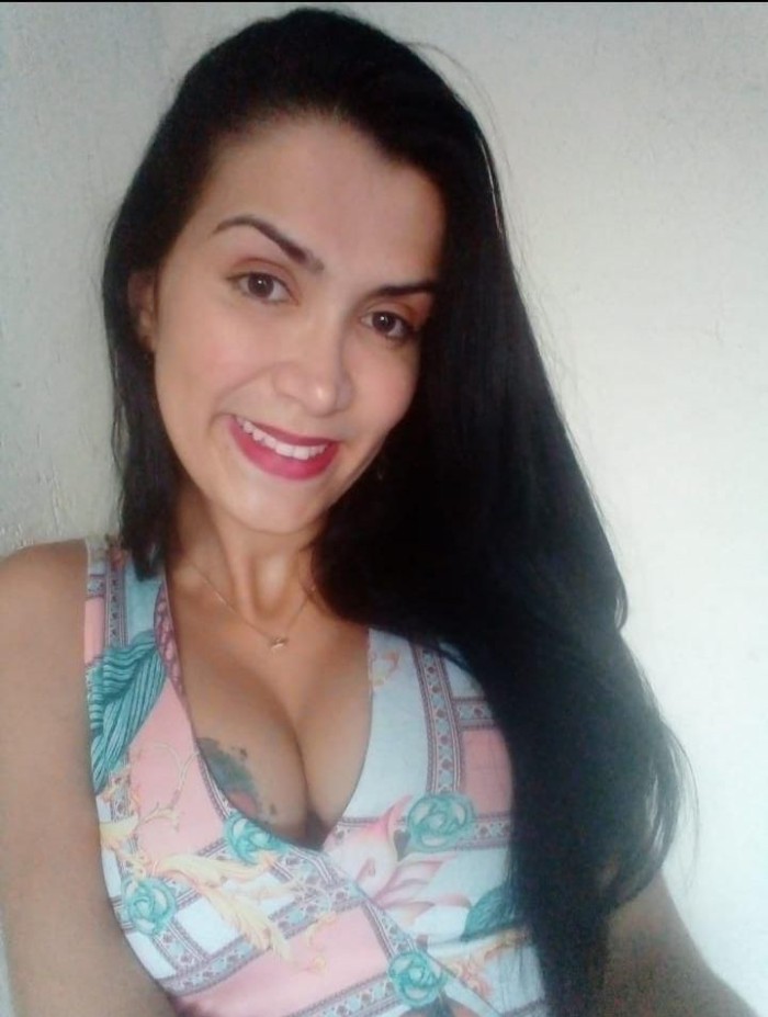 Título Diosa trans latina recién llegada a Lucena