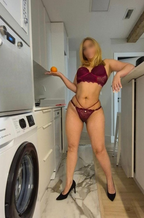 Nora Madurita Atención a Parejas, salidas a hoteles, club o domicilio..!!