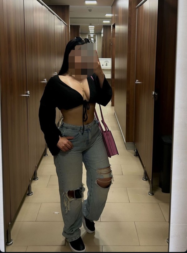 GUAPA EXPLOSIVA PUTISIMA TRAGONA FIESTERA A TOPE