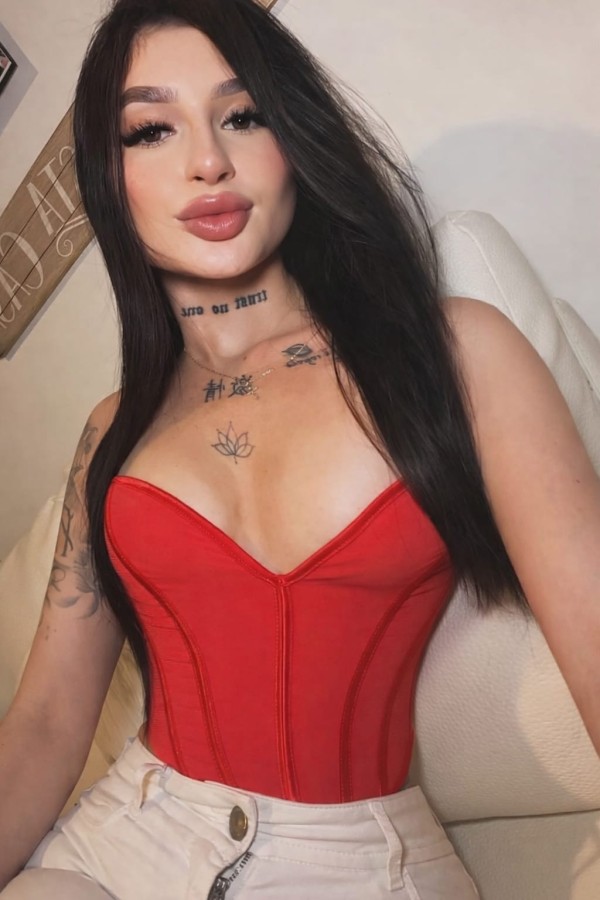 ANTONIA, HERMOSA, MUY SENSUAL,FIESTERA