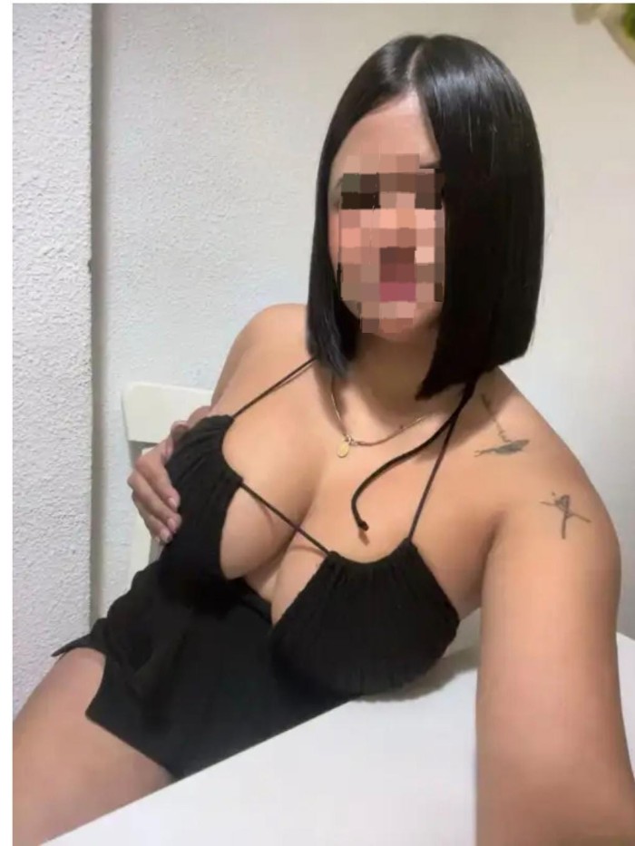 Jovencita encantadora cariñosa y dulce