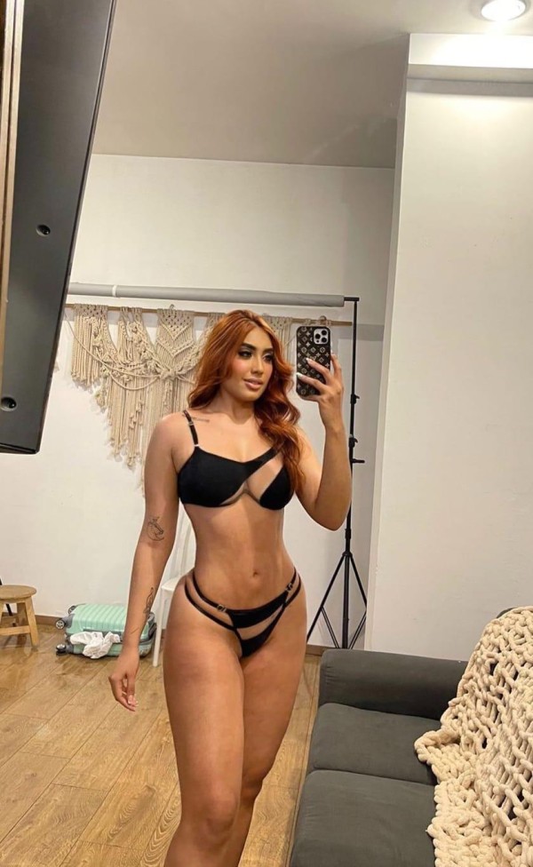 7 AMIGUITAS JUGUETONAS DE 19 Y 21 AÑITOS COLLBLANC