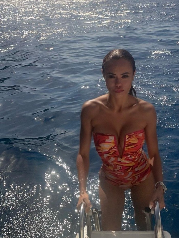 LUNA: Hermosa Brasileña Fraca — Escort de Lujo