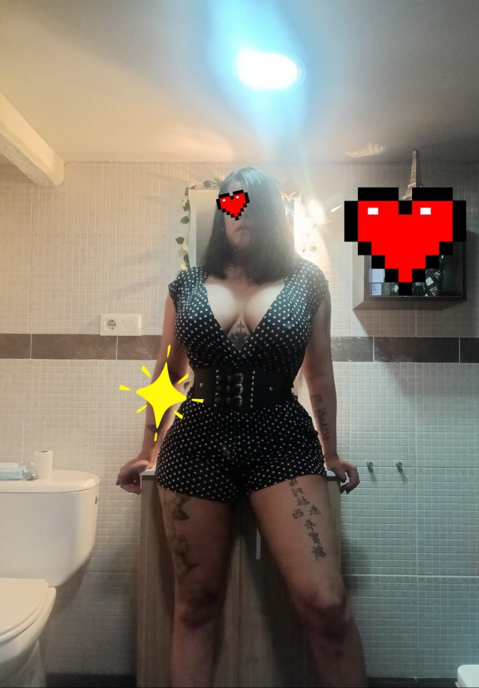 Disponible solo para salidas amor soy fiestera