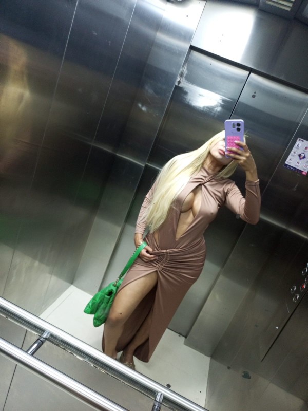 VALENTINA EN FUENGIROLA CENTRO QUIERO CABALGARTE