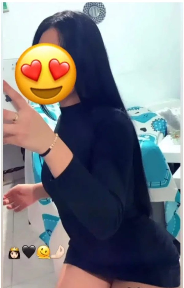 Vichy morenaza fiestera con una amiguita ANahomy