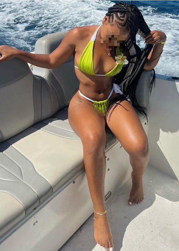 COLOMBIANA DE LUJO EXPLOSIVA Y JUGUETONA