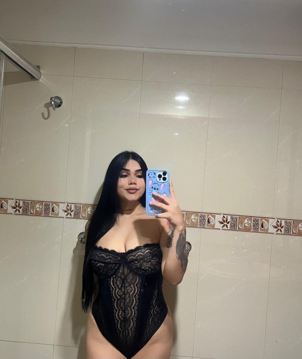 TU LATINA ESPLANDICA Y ATRACTIVA TE ESTA ESPERANDO EN LINARES