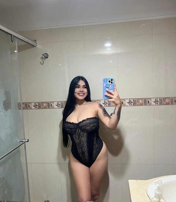 TU LATINA ESPLANDICA Y ATRACTIVA TE ESTA ESPERANDO EN LINARES