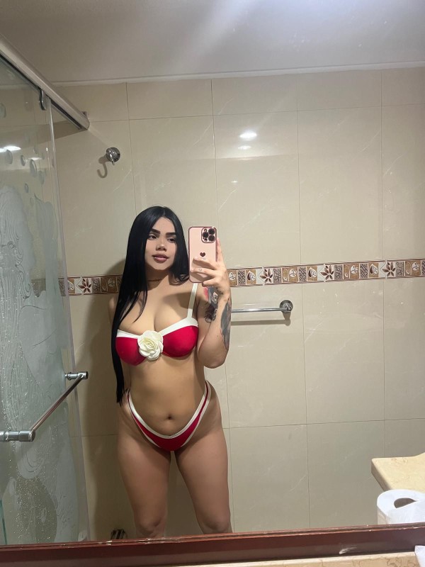 TU LATINA ESPLANDICA Y ATRACTIVA TE ESTA ESPERANDO EN LINARES