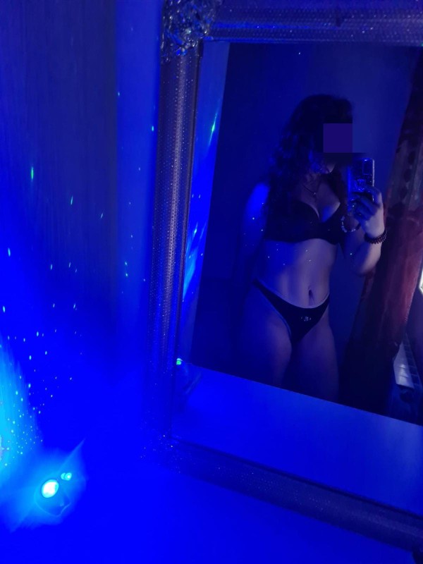 Española muy completa griego a tope