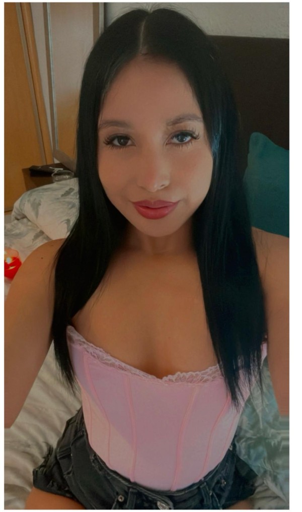 Sofia fiestera latina