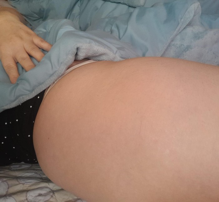 MUJER SIN LIMITES EN LA CAMA EN PUERTA DE ANGEL