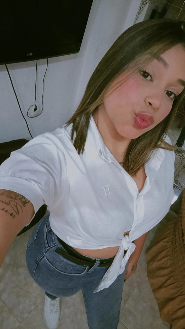 CALIENTE Y MAJA CON GANAS DE TODO