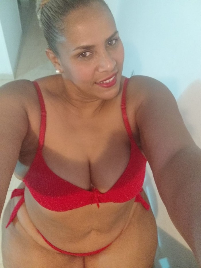RECIÉN LLEGADA *_* HERMOSA RELLENITA BRASILEÑA CULAZO XXL