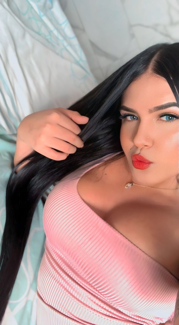 EN VALENCIA CRISTAL CACHONDA Y JUGUETONA