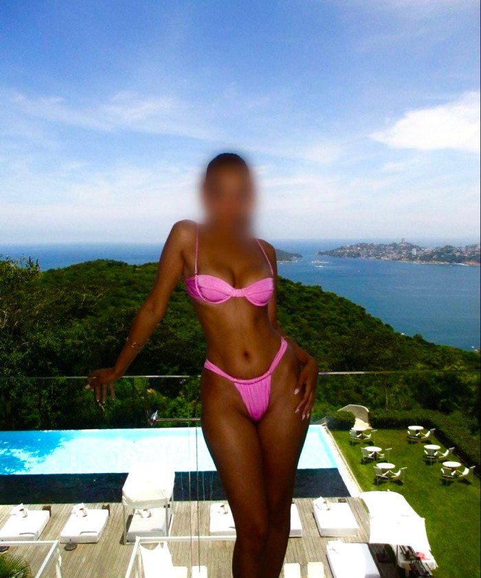 Colombiana preciosa modelo en Coruña