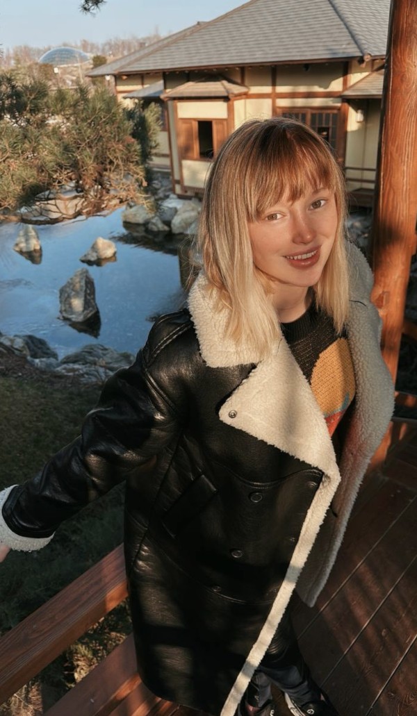 NUEVA  … EMMA ….SIMPÁTICA…CHICA INDEPENDIENTE EN MURCIA