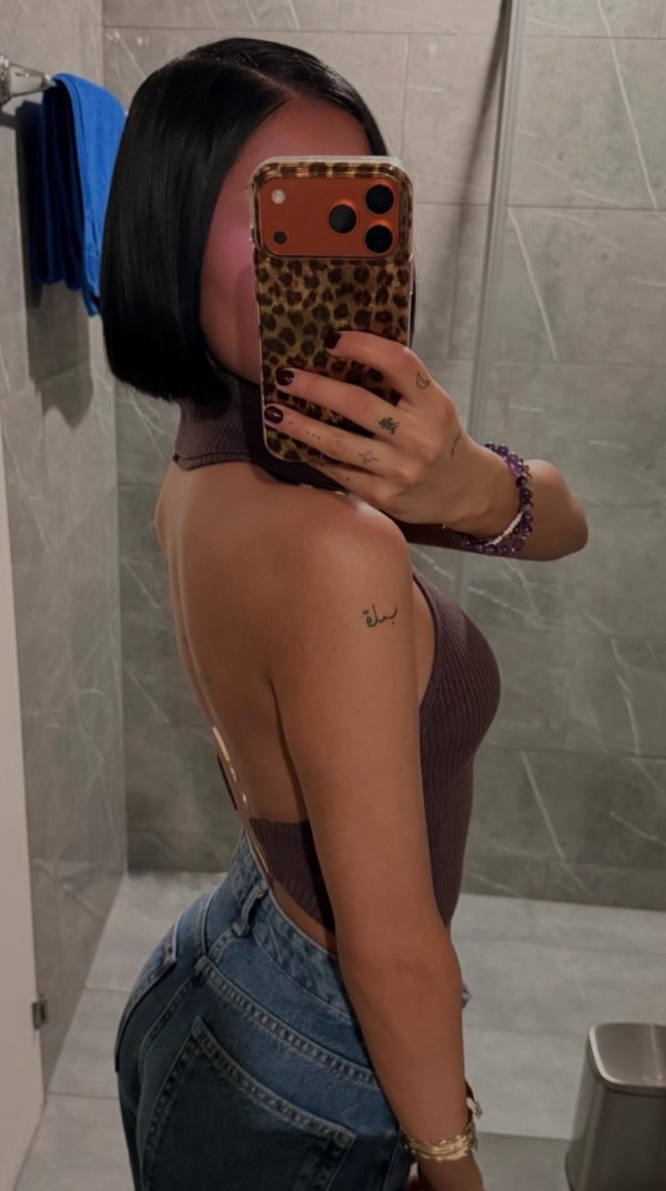 HERMOSA DANIELA FIESTERA SALIDAS HOTELES