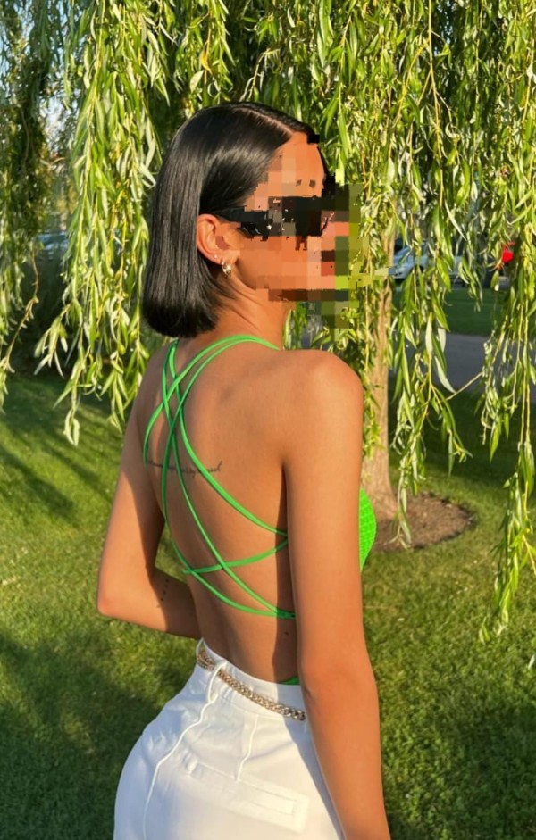 HERMOSA DANIELA FIESTERA SALIDAS HOTELES