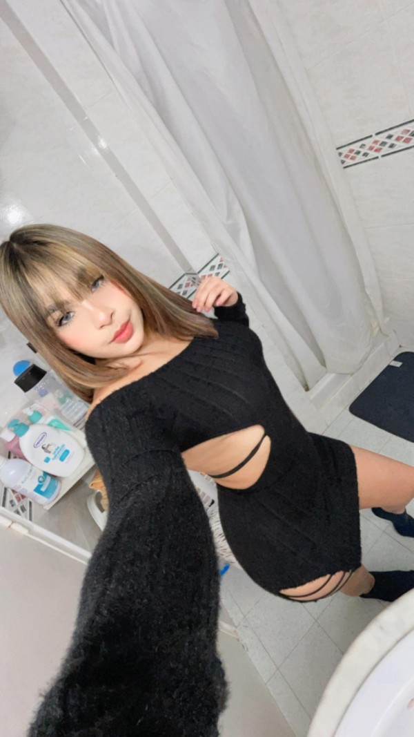 ME LLAMO MADISON SOY MUY ENCANTADORA Y FIESTERA