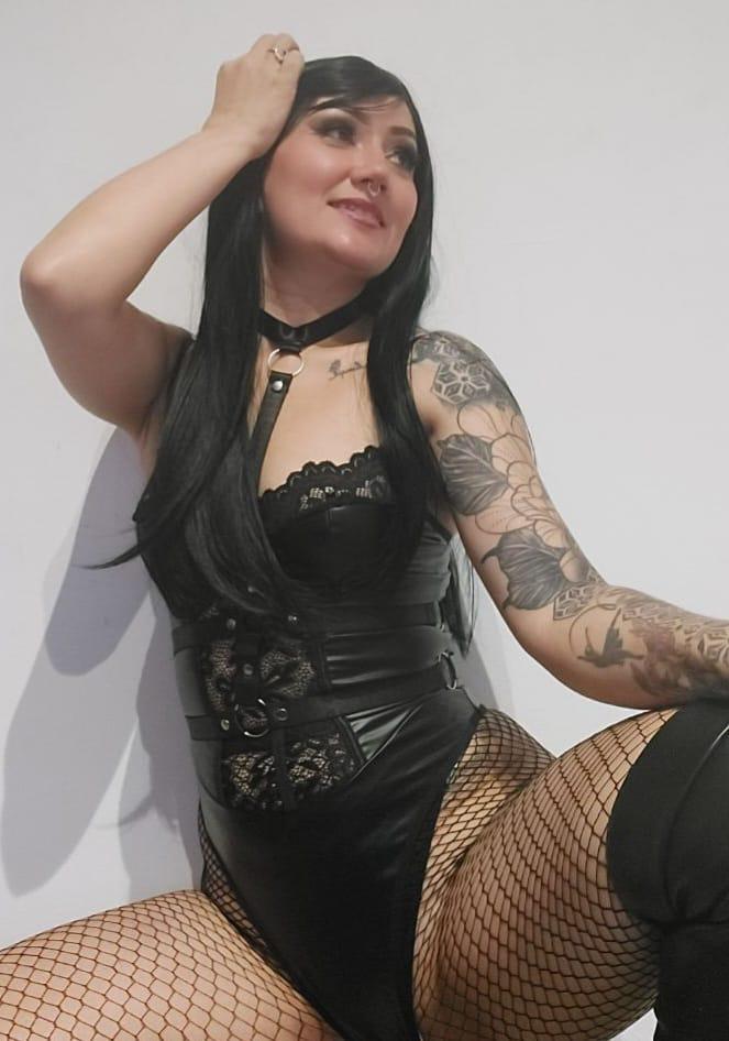 COSTARRICENSE PRECIOSA JOVENCITA 24 AÑITOS NOVEDAD