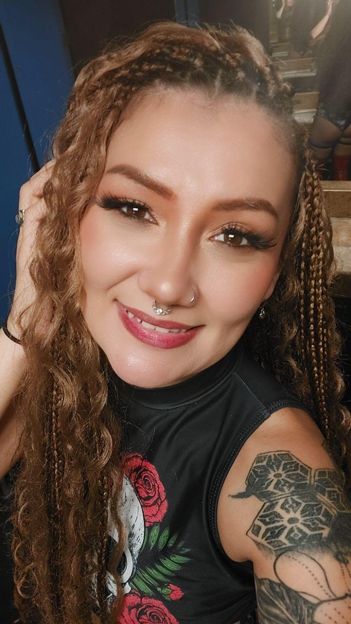 COSTARRICENSE PRECIOSA JOVENCITA 24 AÑITOS NOVEDAD