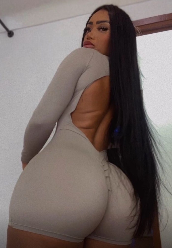 Belleza brasilera esperando a por ti