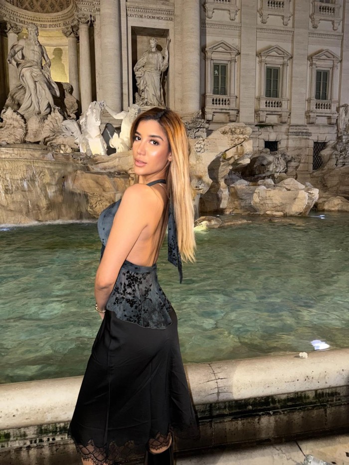 MUJER HERMOSA NIVEL VIP COMPLACIENTE A TOPE