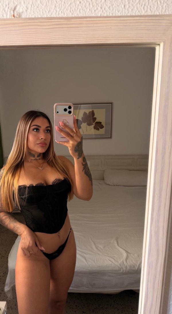 SARA, MASPALOMAS EXQUISITA PARAGUAYA