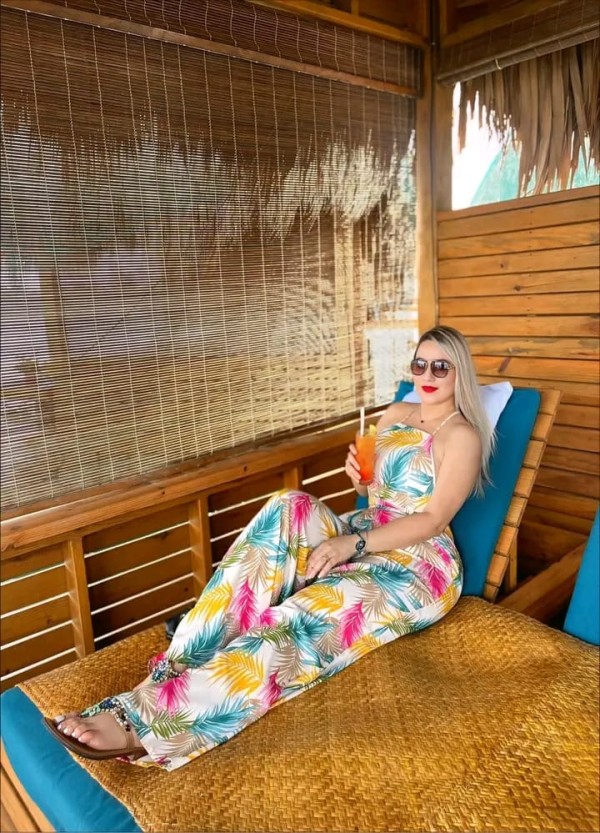 Tyfany fiestera Morbosa y morreadora