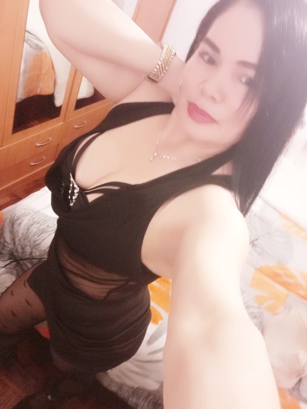 Tyfany fiestera Morbosa y morreadora