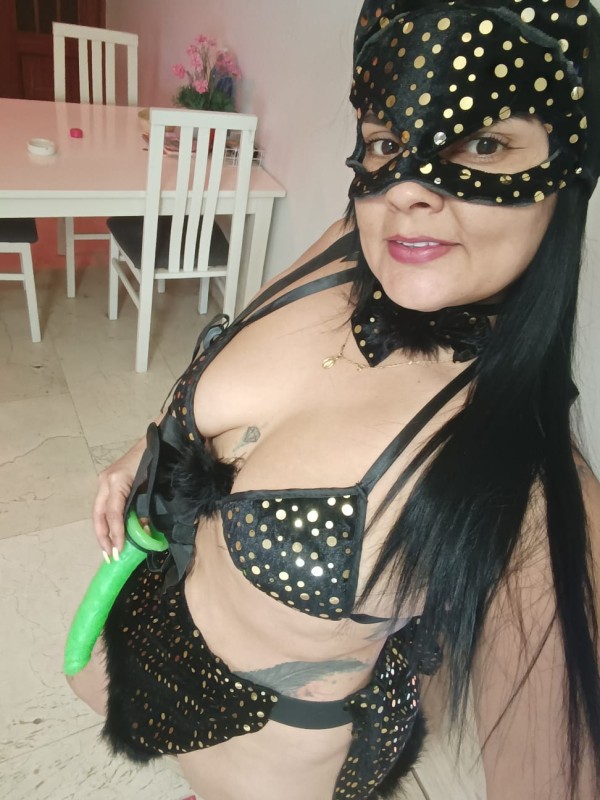 MORBOSA Y FIESTERA TODO LO QUE BUSCAS HOY, RECIEN LLEGADA A CORDOBA