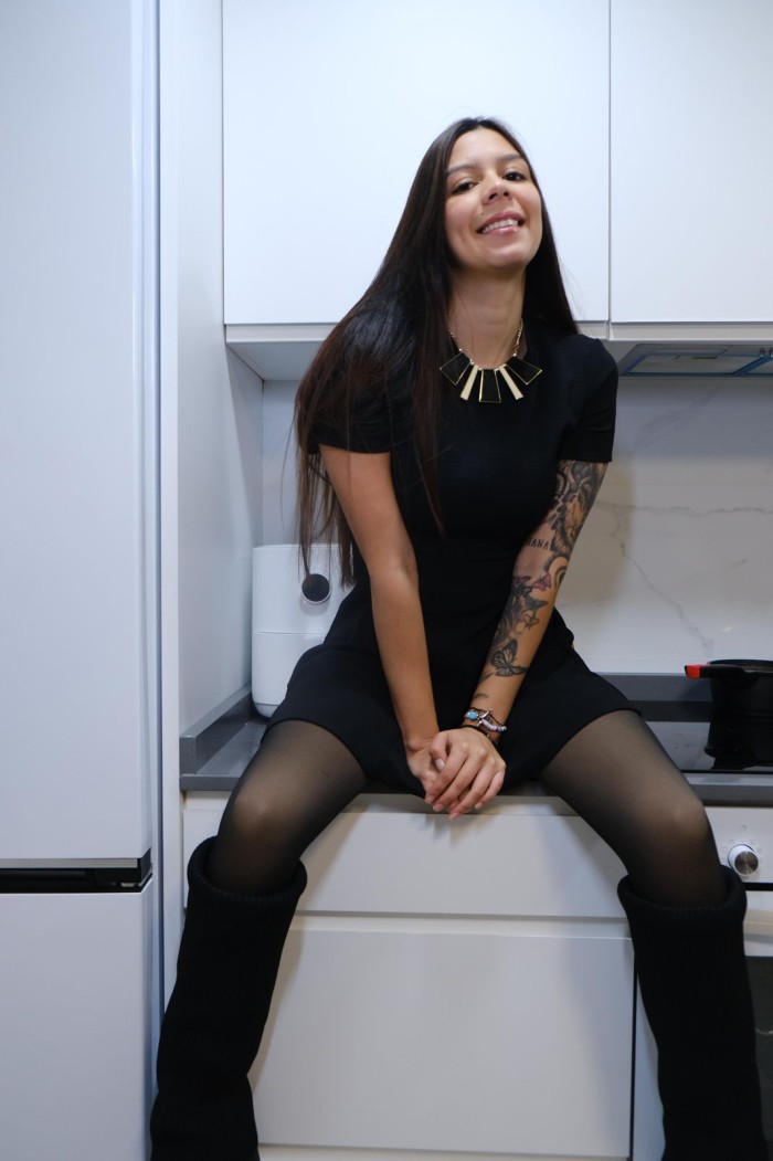 Una preciosa latina en tu ciudad, SALOMÉ