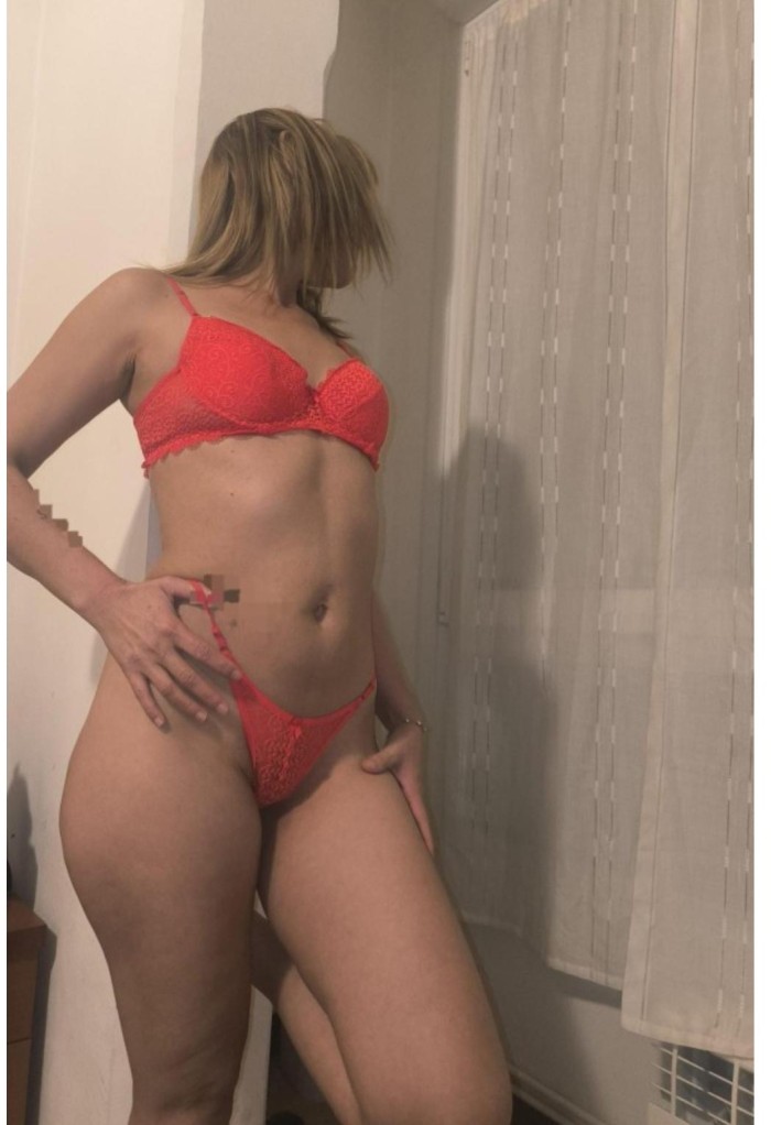 JOVENCITA RECIÉN LLEGADA A LLEIDA 20 AÑOS