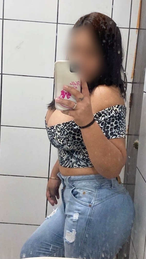 SOMOS LAS MEJORES AMIGAS ,,,NOS ENCANTA LA DIVERSI