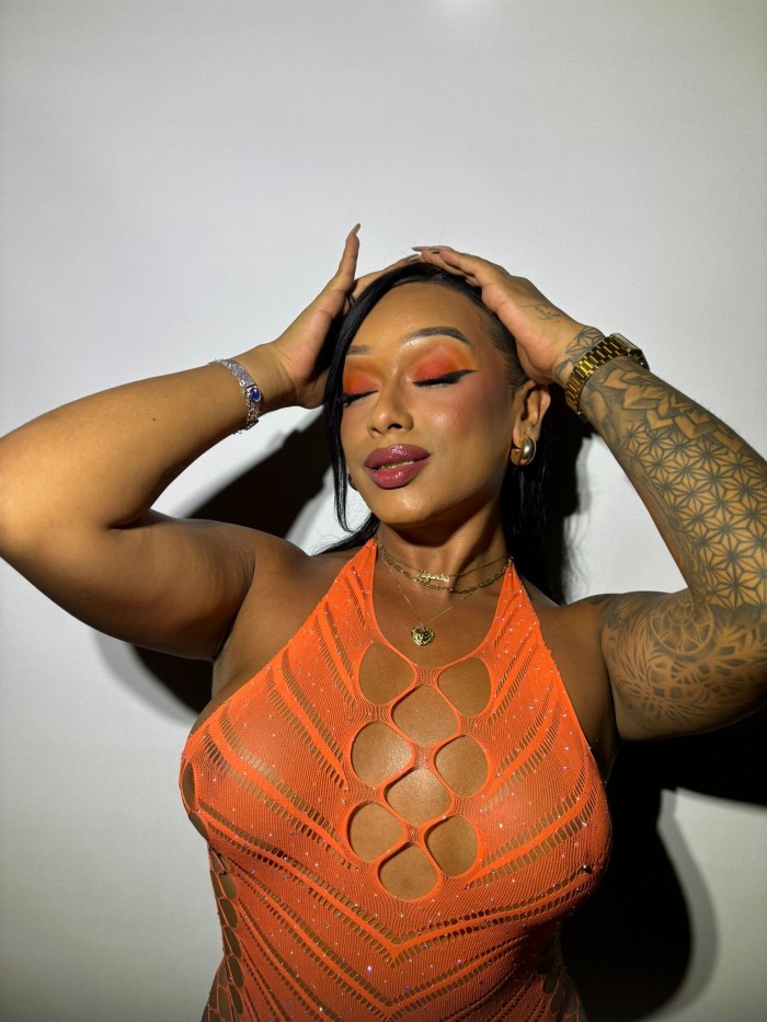 EN MÁLAGA TRANS DE LUJO LLENA DE SENSUALIDAD