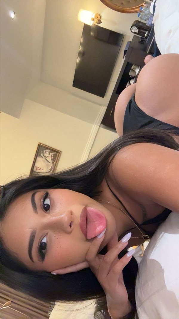 Disponible para fiesta de horas, PUTITA y hermosa morena