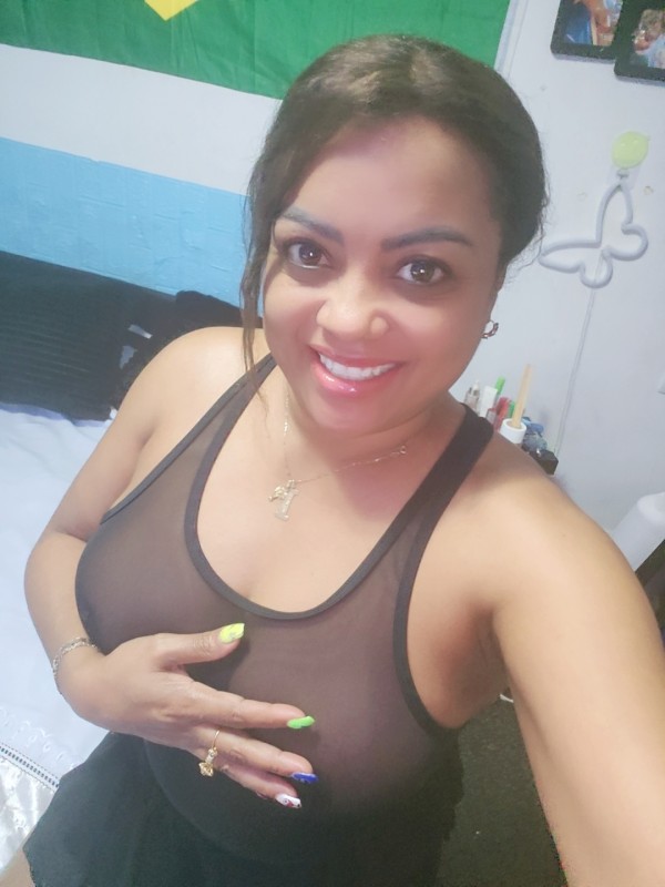 Mulata Brasileña 24 horas