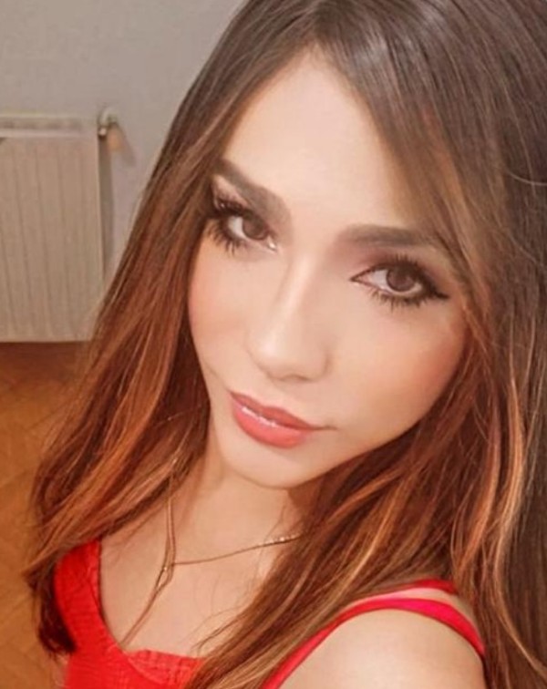 VALENTINA CHICA TRANS GUAPA JOVENCITA ME GUSTA LA FIESTA PASARLA BIEN