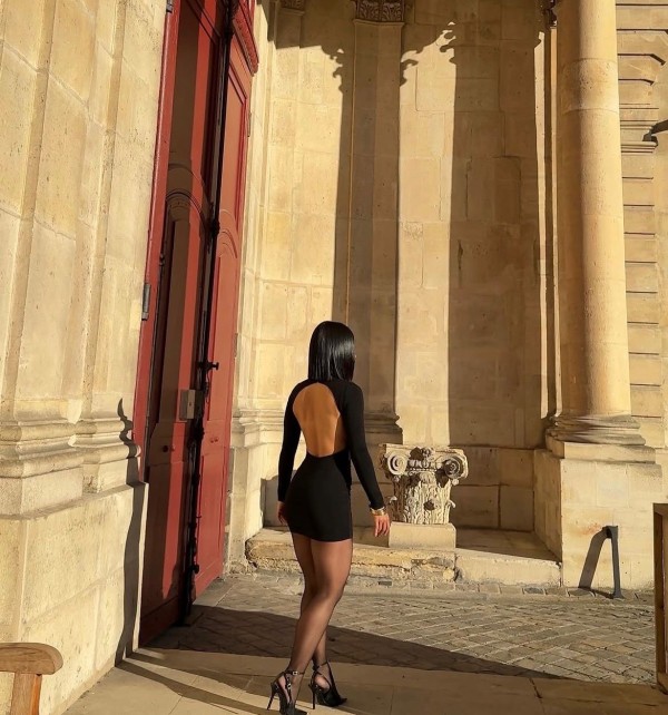 MÍA UNA EXPLOSIÓN DE CHICA EN LA CIUDAD ATRÉVETE