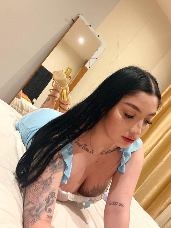 Lindas amiguitas recién llegadas